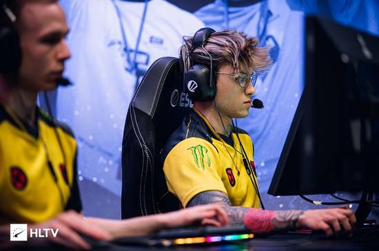 守望先锋与风暴英雄联动活动双重奖励攻略